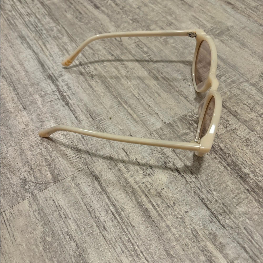 Madewell Light Pink / Cream Plastic Round Sun Glasses - Picture 5 of 5